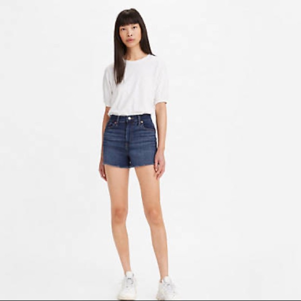 NWT Levi’s High Rise Shorts